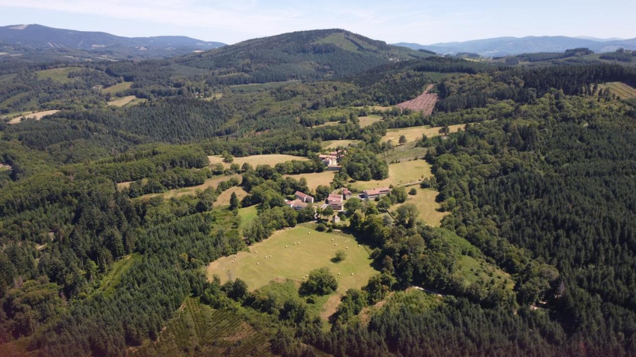 Domaine De Montvianeix Panzió Saint-Victor-Montvianeix Kültér fotó